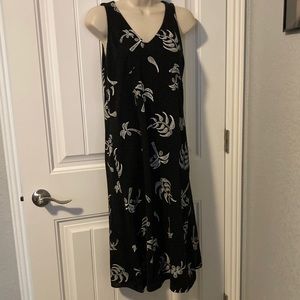 Midi length dress. .